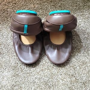 Brown Tieks